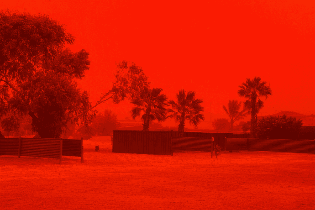 Ciel apocalyptique avant le passage du cyclone Narelle en Australie