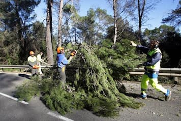 Image d'illustration pour Vents très forts sur les Alpes et sur la Côte d'Azur
