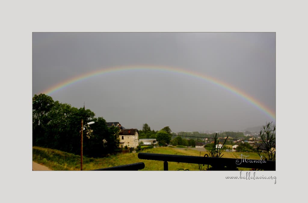 ....Bassens et son arc-en-ciel ..