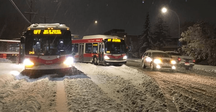 Image d'illustration pour Hiver précoce : l'ouest du Canada croule sous la neige