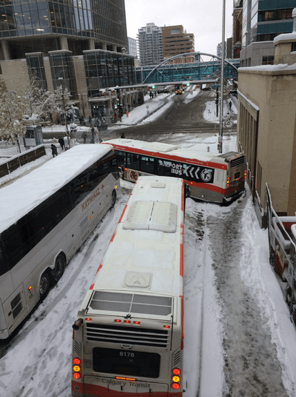 Image d'illustration pour Hiver précoce : l'ouest du Canada croule sous la neige