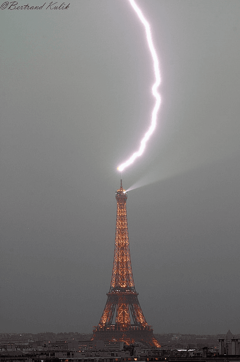Image d'illustration pour Orages : l'année 2018 la plus foudroyée des 30 dernières années